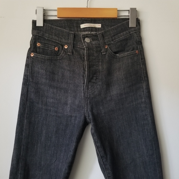 LEVI'S Wedgie Straight Fit Jean Size 24 - Picture 3 of 13